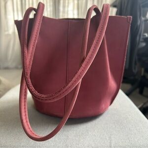 Portland Leather Devan Bucket Tote